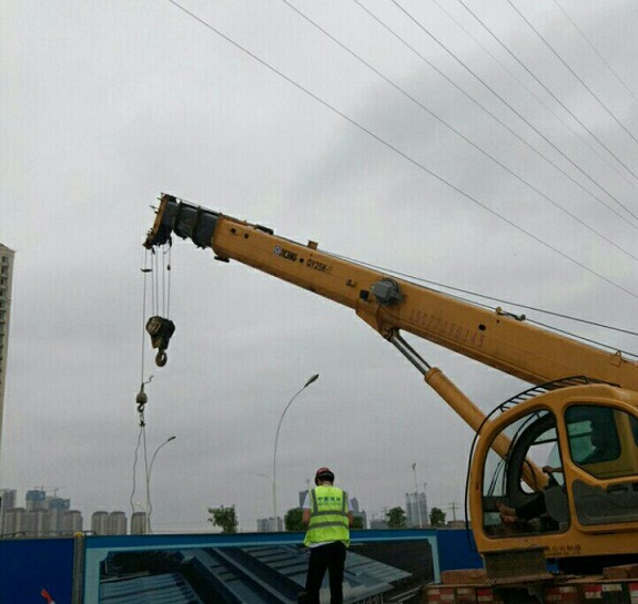 高压导线防触碰近电报警器